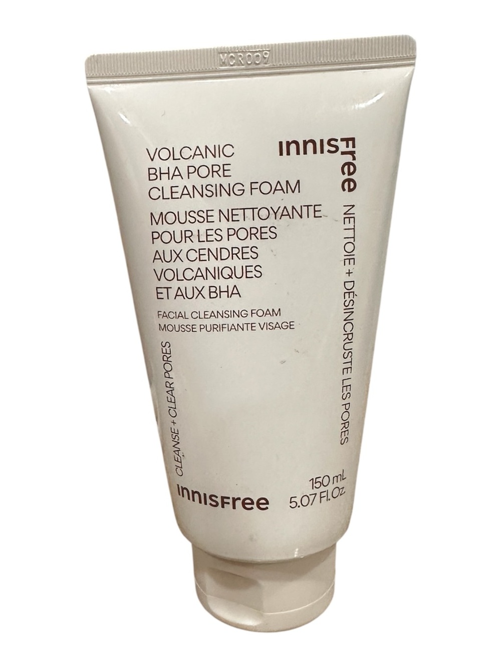 Innis free Volcanic BHA Pore Cleansing Foam - White NEW